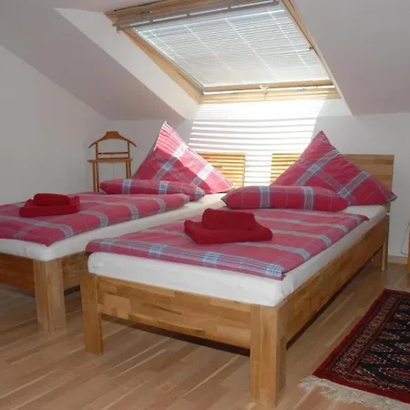 Klosterherberge Economy * メスキルヒ